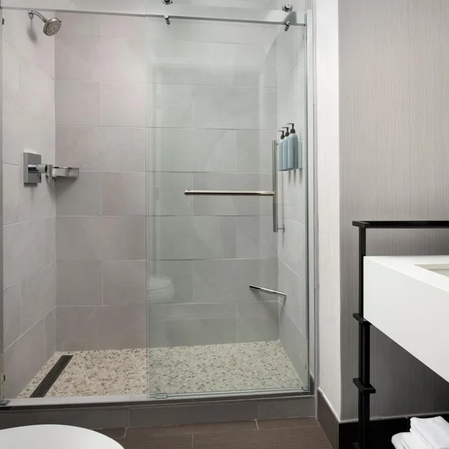Room, King Bed, Bay View، Courtyard By Marriott San Diego Downtown 6/6