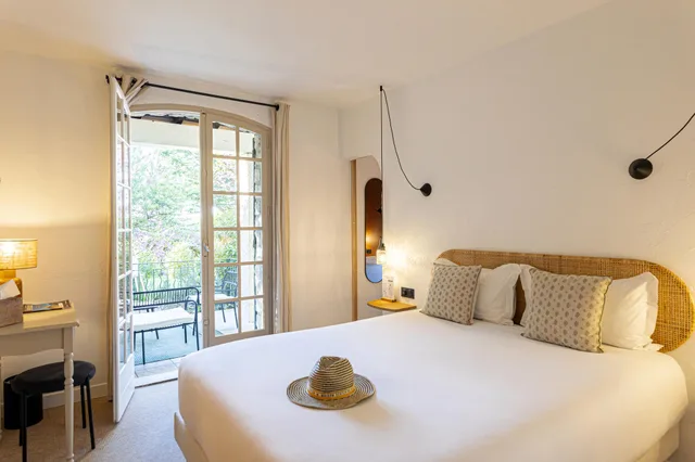 غرفة عائلية بسريرين مزدوجين، Hotel La Garrigue 1/2