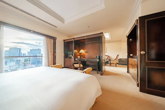 جناح ديلوكس بسرير كينج بإطلالة على المدينة، Lotte Hotel Saigon 1/5
