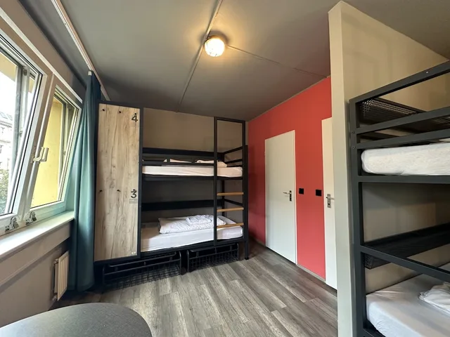 Mixed Dorm, 8 Beds, a&o Berlin Mitte 2/3