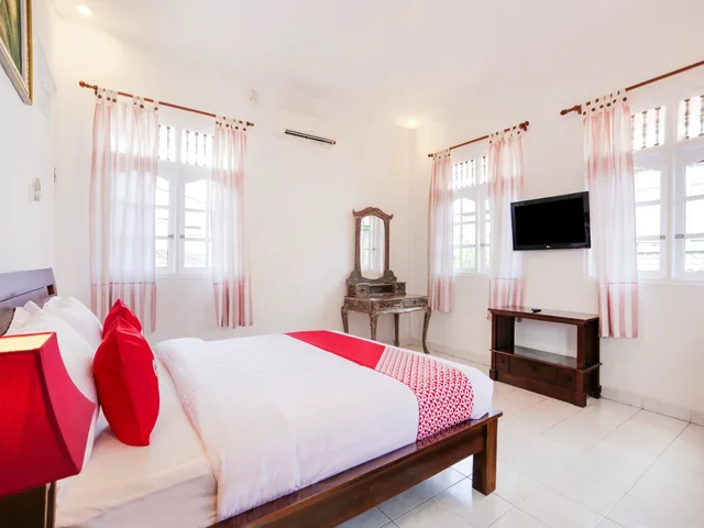 غرفة قياسية عائلية، OYO 4003 Ceria Guesthouse Seminyak 8/8