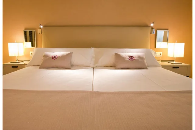 غرفة متصلة بسرير مزدوج أو سريرين منفصلين، Vincci Albayzin Hotel 9/10