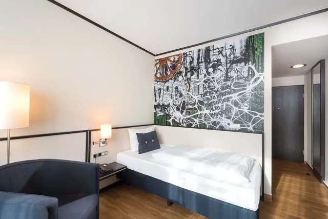 Standard, Double Bed, Sunday Hotel Bad Honnef 2/15