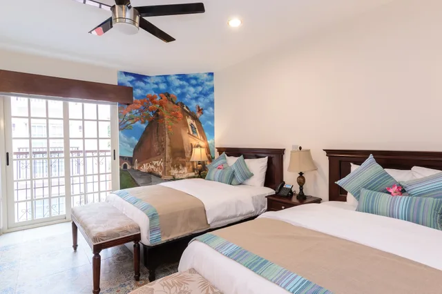 2 Bedrooms, Master, Family Suite, 1 King and 2 Double Beds، Hotel Boutique Real San Juan Center 7/10