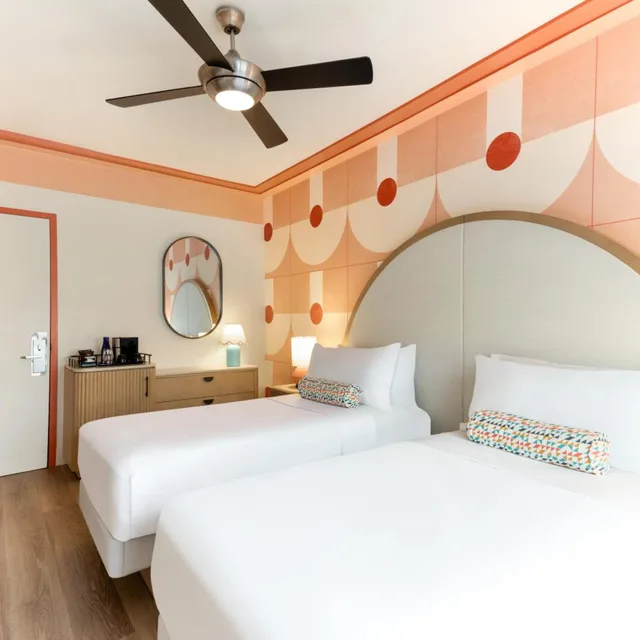 غرفة ديلوكس بسريرين منفصلين، Waldorf Towers South Beach 4/6