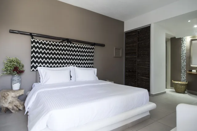 1 Bedroom, Friends and Family, Family, Double Bed, Sofa، My Mykono Boutique by Mr and Mrs White 7/10