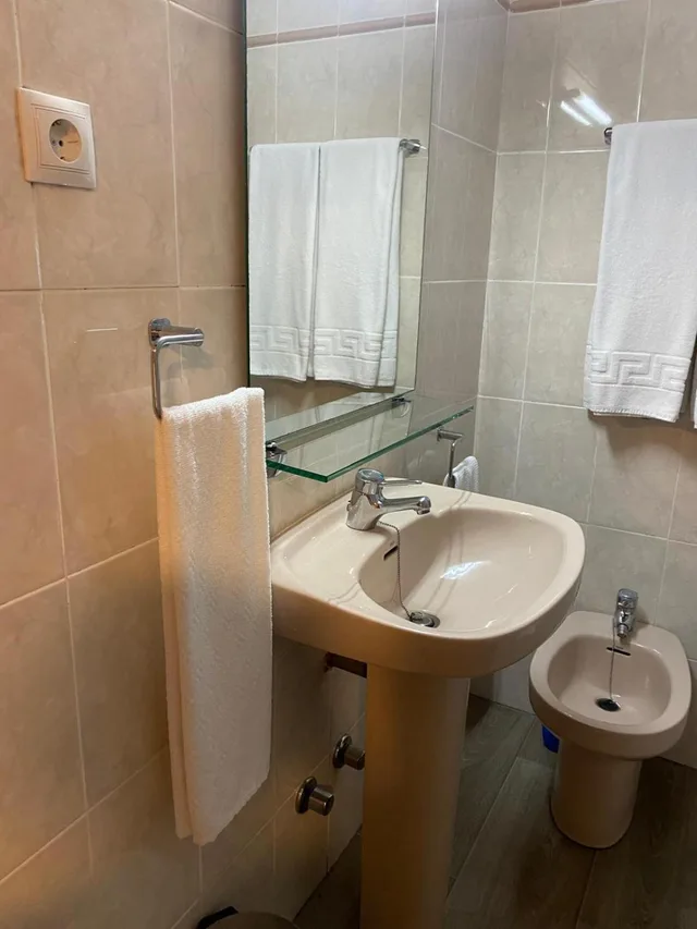 غرفة مفردة، Hotel Ovetense 8/9