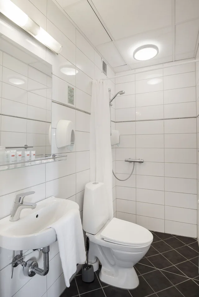 غرفة عائلية رباعية بسرير مزدوج مع أريكة، Hotel Ansgar Esbjerg 6/6