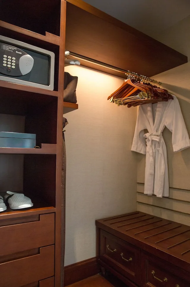 Son, Luxury, Suite, King Bed، Park Hyatt Saigon 7/8