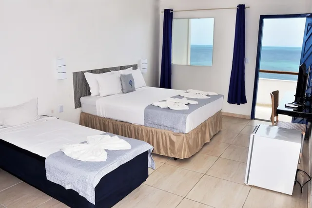 غرفة سوبيريور ثلاثية بسرير مزدوج وسرير فردي بشرفة، La Suite Praia 4/9