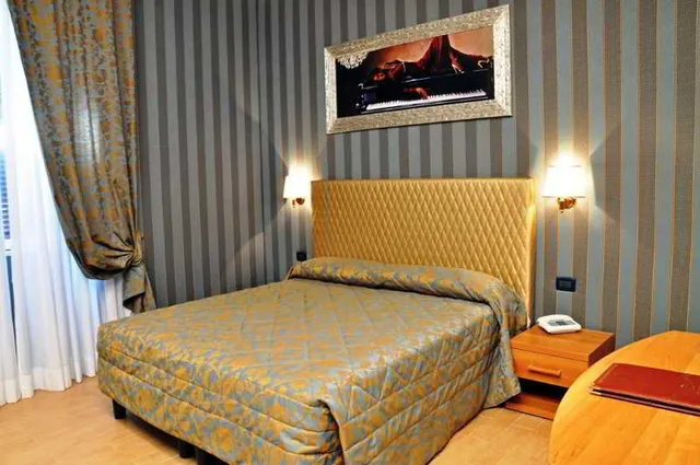 غرفة قياسية بسرير مزدوج، Hotel Lirico Roma 4/10