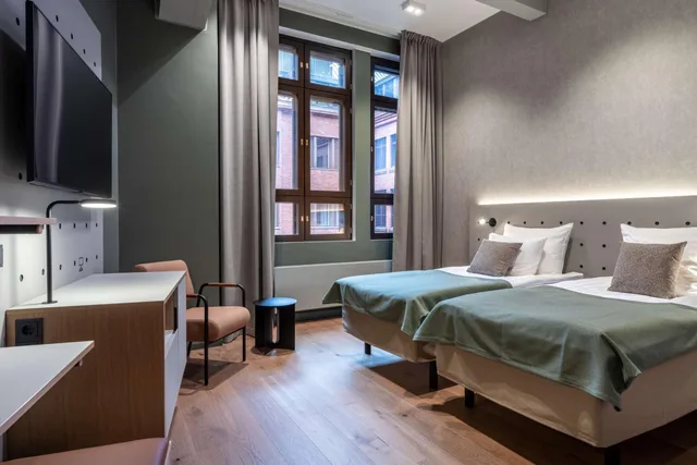 Room, Twin Beds, Scandic Helsinki Hub 2/10