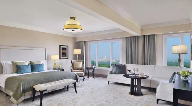 Club, Suite, Taj Mahal Hotel, New Delhi 2/3