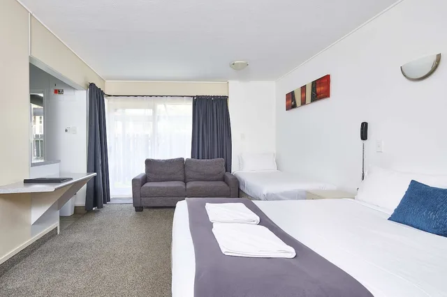 استوديو سوبيريور بسرير كوين وسرير فردي، Rolleston Motel 2/4
