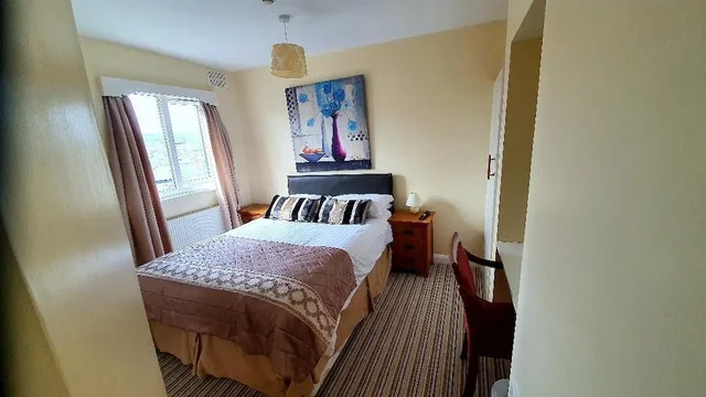 غرفة اقتصادية بسرير مزدوج، Rivelyn Hotel 2/3