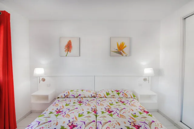 شقة بسريرين منفصلين بشرفة بغرفة نوم واحدة مع أريكة، Morana Apartamentos 3/4