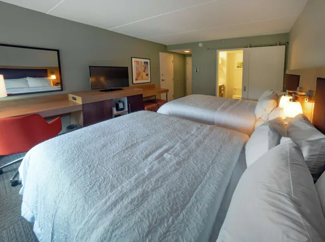 غرفة بسريرين كوين لذوي الإعاقة، Hampton Inn Hazleton 1/1