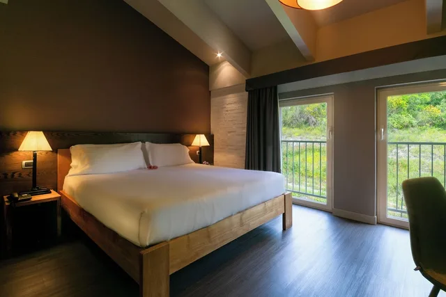 غرفة كلاسيكية مفردة بسرير كينج، Admiral Park Hotel 2/4