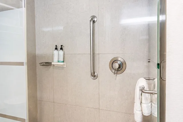 غرفة قياسية بسرير كينج، Hampton Inn By Hilton Monterrey-Airport 5/5