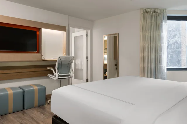Wellness, King Bed، Even Hotel Brooklyn 5/9