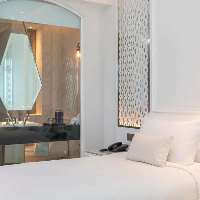 Superior, Double Bed, De Princess Hotel Udonthani 1/10