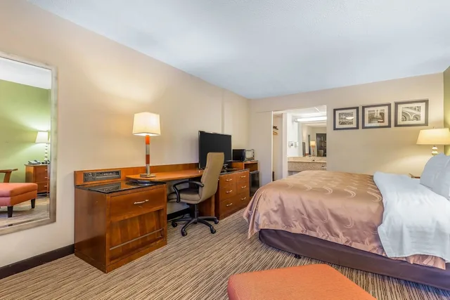 غرفة قياسية بسرير كينج، Quality Inn Forsyth Near GA Public Safety Training Center 4/10