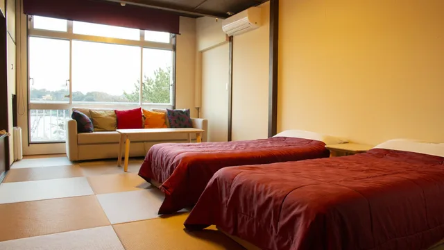 غرفة يابانية قياسية بسريرين منفصلين بإطلالة على البحر، Toba Grand Hotel 1/1