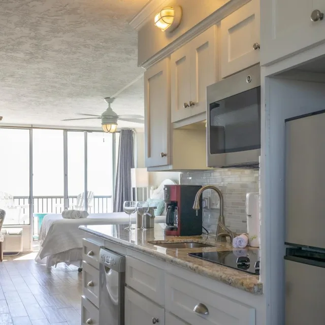 Studio, Gulf Side, Sofa، Islander East Condominiums 4/4