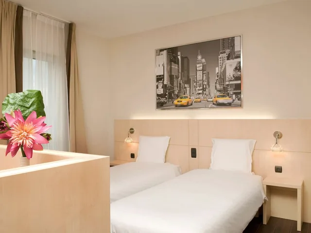 Apartment, Double Bed, Ibis Styles La Louviere 1/4