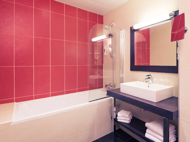 غرفة قياسية بسريرين مزدوجين، Mercure Maurepas Saint Quentin 7/7