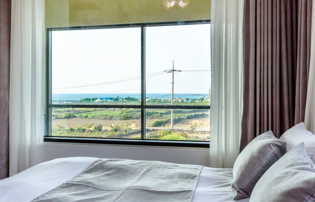 فيلا بسريرين مزدوجين وفرشتي فوتون بـ4 غرف نوم بمسبح خاص، Eco Green Resort 2/10