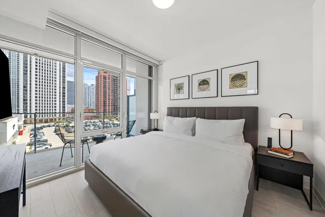 جناح بغرفتي نوم، Level Chicago Fulton Market 3/10