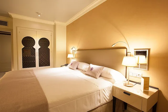 Junior Suite, King Bed, Vincci Albayzin Hotel 8/10