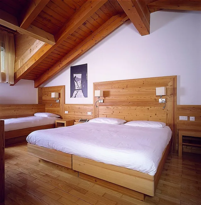 غرفة ثلاثية بسرير مزدوج وسرير فردي، Arnica Hotel 4/7