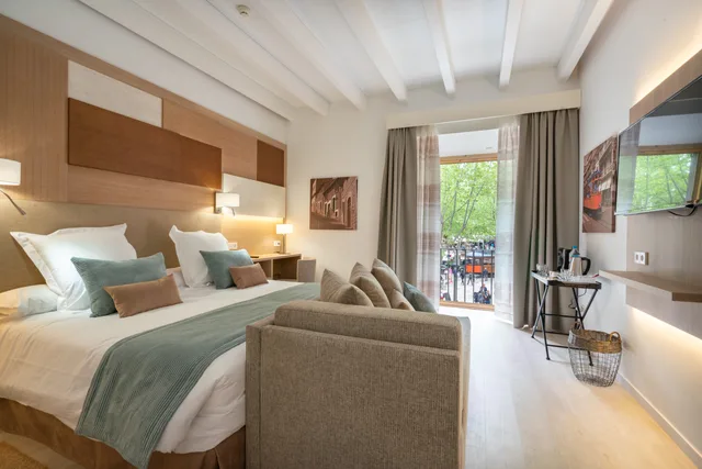 جناح جونيور بإطلالة على المدينة، Soller Plaza 1/6