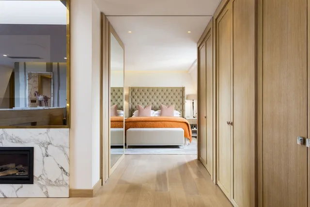 Mary Lebone, Suite, King Bed، The Marylebone Hotel 3/4