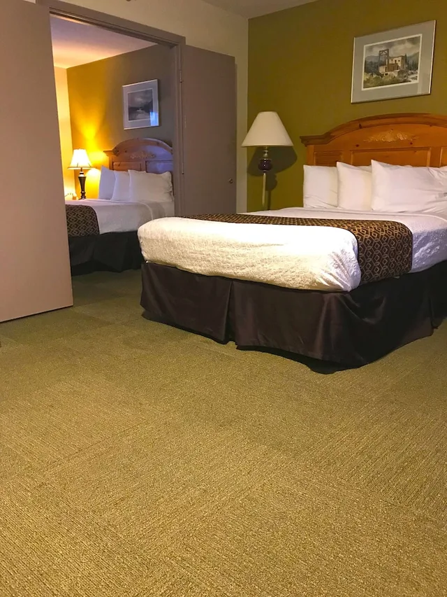جناح بسريرين كوين، Americas Best Value Inn Suites Anchorage Airport 2/3