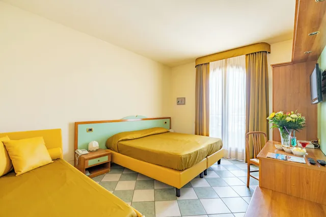 غرفة سوبيريور ثلاثية بسرير كوين وسرير فردي، Villa Elena 2/7