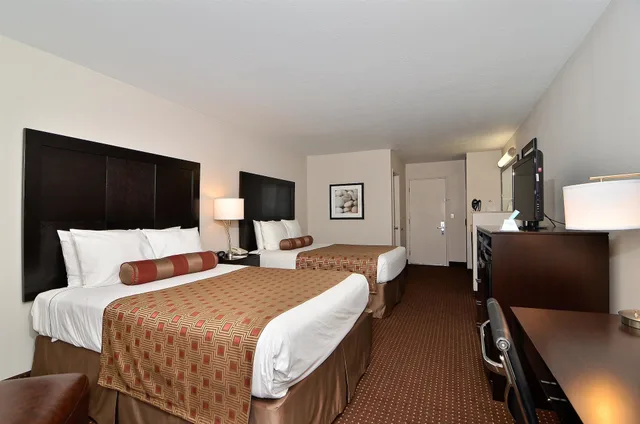 Standard, 2 Queen Beds, Best Western Inn Of Vancouver 9/10