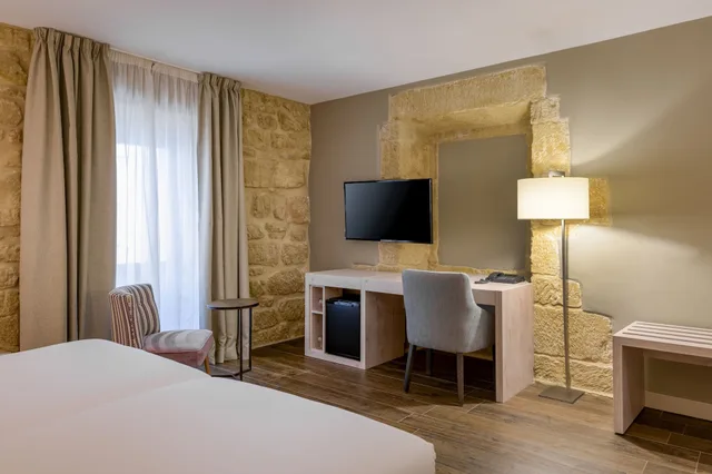 غرفة ديلوكس بسريرين منفصلين، Palacio Tondon 5/10