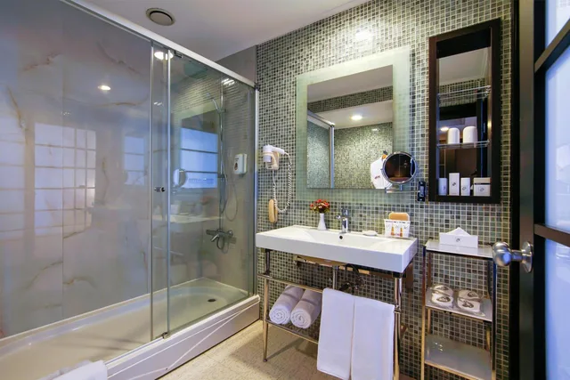 Deluxe, Triple, Sea View, Limak Lara De Luxe Hotel and Resort 7/7
