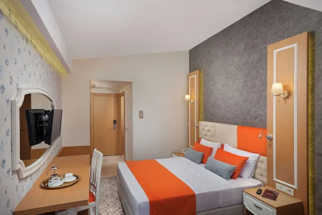 غرفة كومفورت بإطلالة على الحديقة، Golden Orange Hotel 3/4