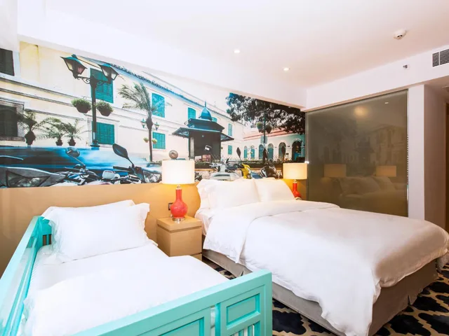 غرفة قياسية ثلاثية، Caravel Hotel 1/5