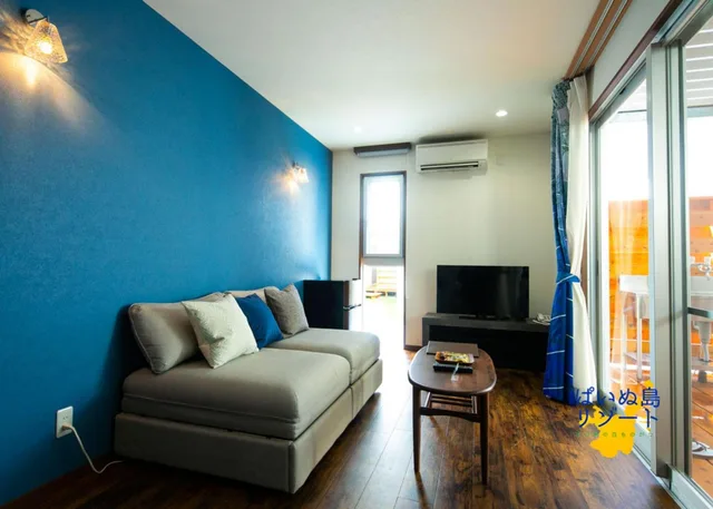 غرفة بسريرين منفصلين بشرفة، Painushima Resort 1/1