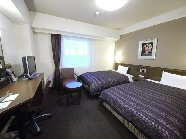 غرفة بسريرين منفصلين، Hotel Route-Inn Iwakiizumi Ekimae 2/2