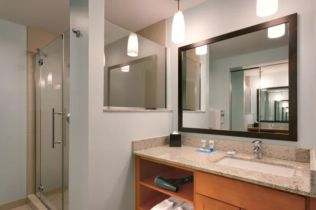 جناح بسرير كينج بغرفة نوم واحدة مع أريكة، HYATT house Salt Lake City/Sandy 2/3