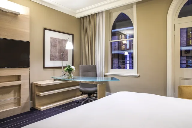 غرفة كلاسيكية بسرير كينج بإطلالة على المدينة، Intercontinental Hotels Melbourne 1/7