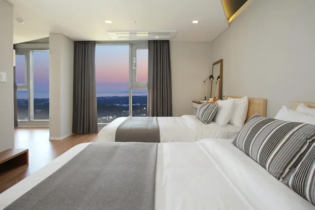 غرفة بريميير بسريرين منفصلين، Vistacay Hotel Worldcup 1/2