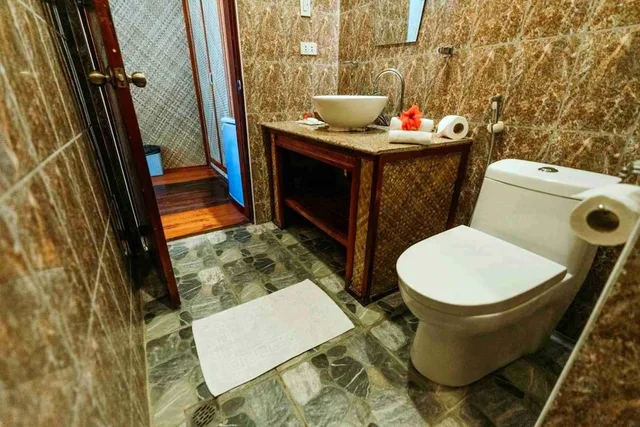 غرفة بسرير كينج بإطلالة على البحر، Romantic Beach Villas 4/4