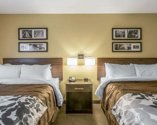 غرفة بسريرين كوين لذوي الإعاقة، Sleep Inn & Suites Jasper 1/5